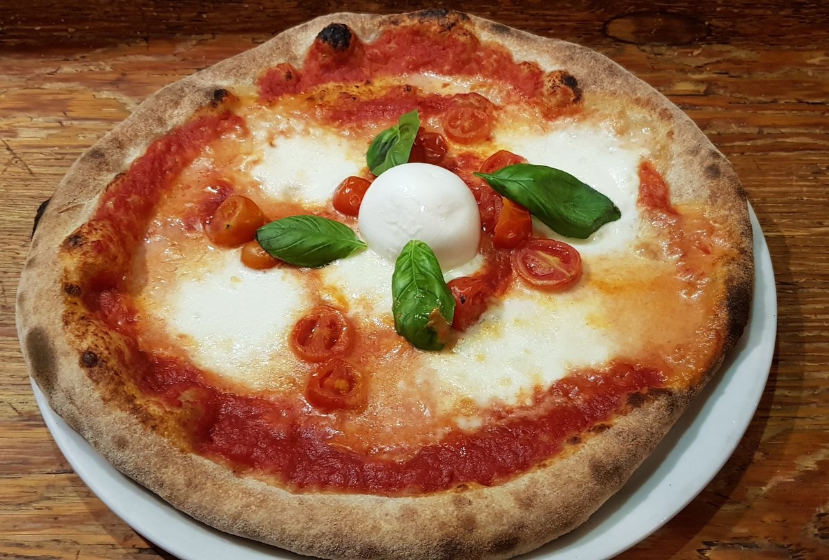 pizza con mozzarella