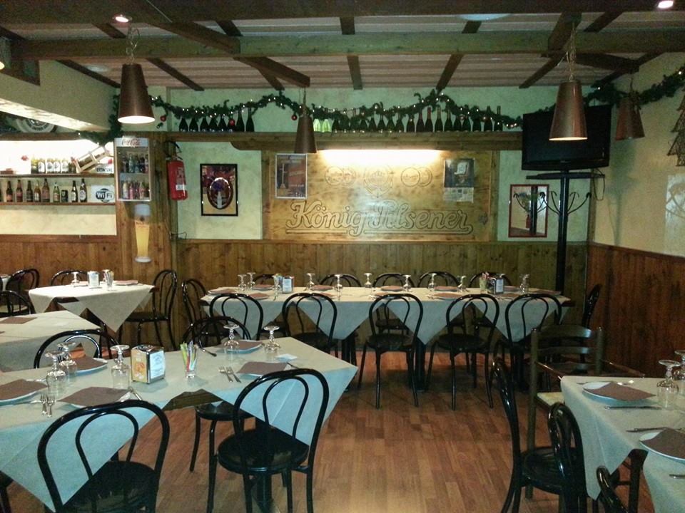 seconda sala ristorante sala interna della pizzeria climatizzata